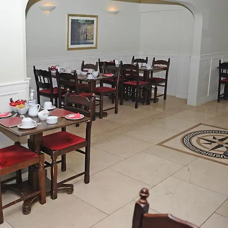 Casa de hóspedes Clooneen House