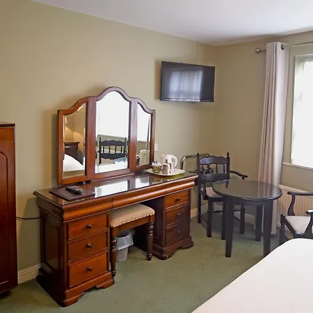 Clooneen House 3* Westport